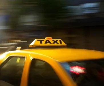 Betrugsmaschen von Taxiunternehmen im Ausland