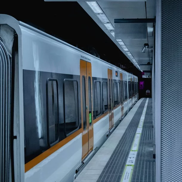 Barcelona El Prat: U-Bahn-Transfer vom Flughafen in die Stadt
