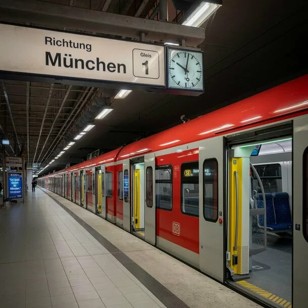S-Bahnfahrt vom Münchener Flughafen in die Innenstadt