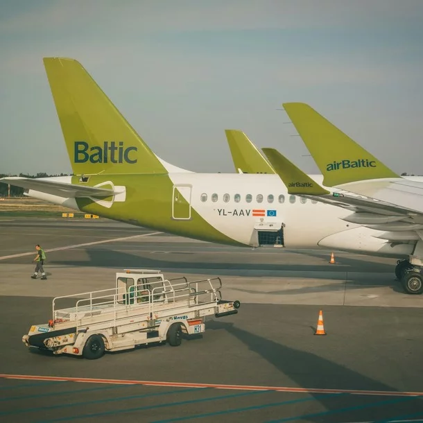 Flugprobleme auf dem Rollfeld mit Air Baltic