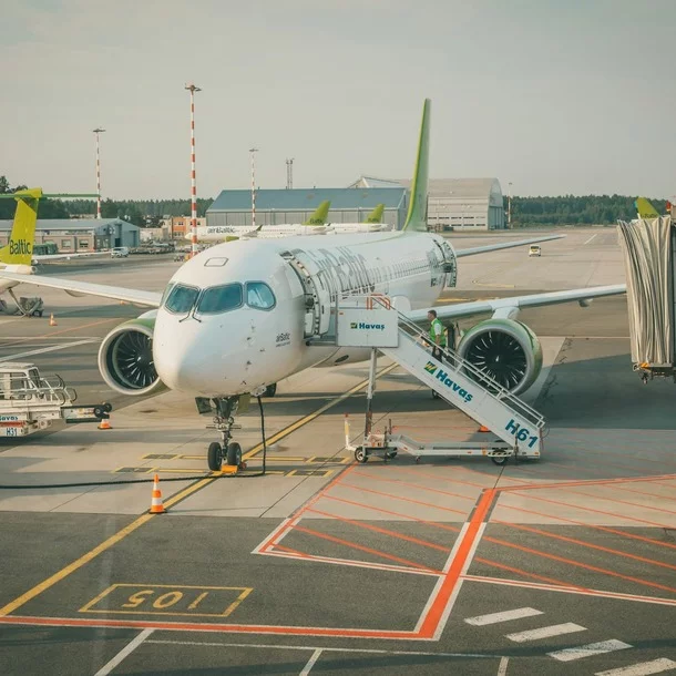 Deine Fluggastrechte: Erstattung und Entschädigung bei Air Baltic