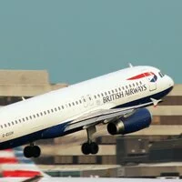 Flugzeug von British Airways startet verspätet von London Gatwick